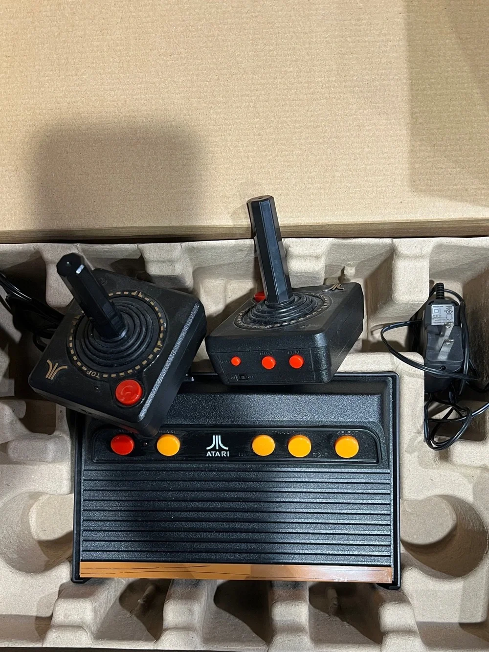 Atari Flashback 6 Classic Game Console 100 Built-In Games with Wireless Controls